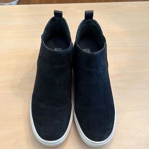 Steve Madden Black suede Wedge Booties size 7.5